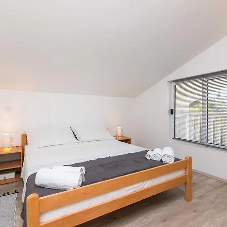 Loro 아파트 플로체