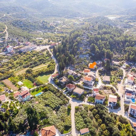 Loro Διαμέρισμα